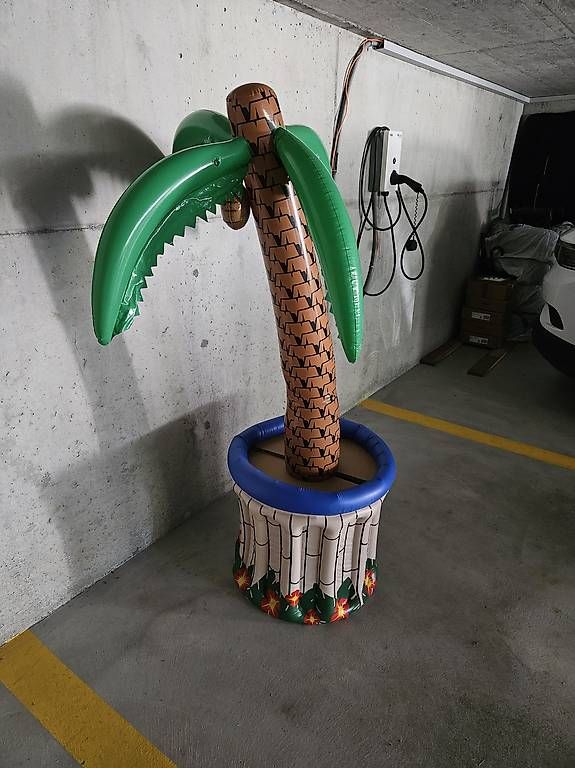 Tutte le decorazioni: Beach Palme Aufblasbar – Usato da Rotkreuz venduto da tevogel 1