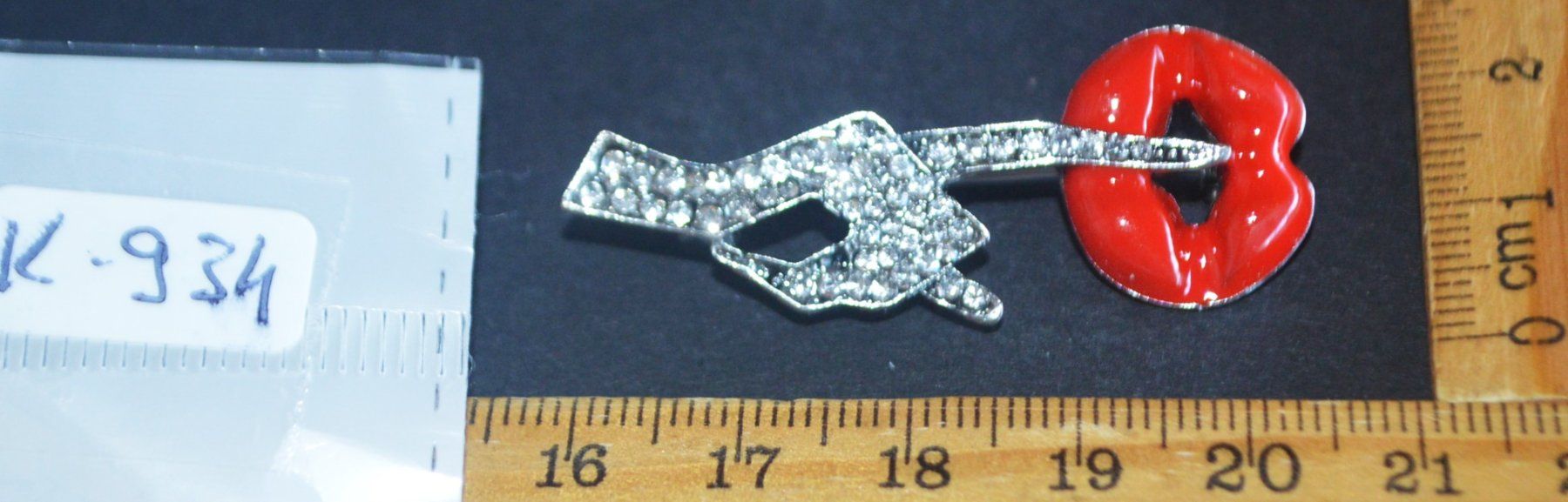 Spille & Fermagli: Brosche K-934 – Lippen silbrig – Nuovo e nell'imballaggio originale da Goldiwil (Thun) venduto da han_v5b7 4