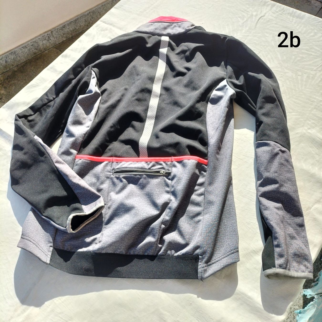 Lotti di vestiti: Abbigliamento ciclismo donna – Usato da Locarno venduto da fer_rh7r 3