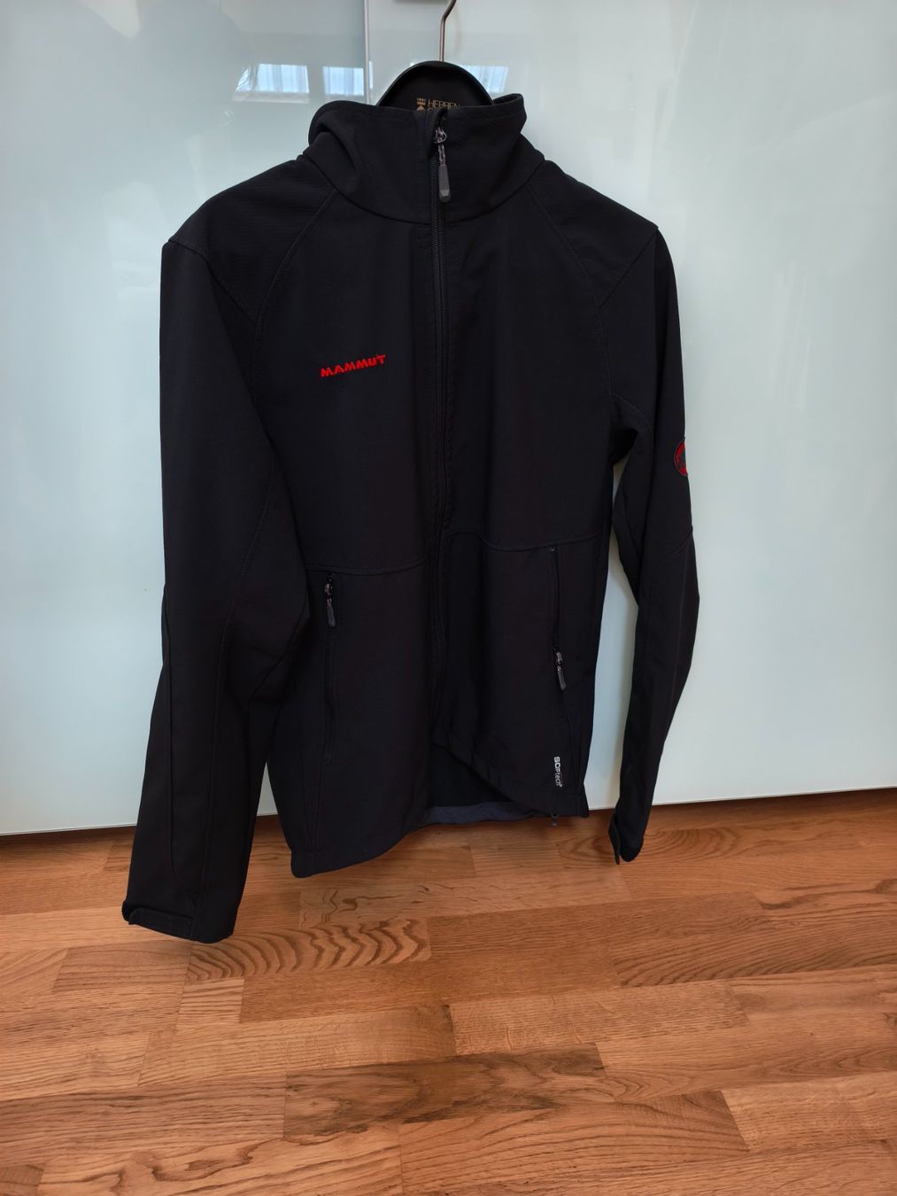 Mammut Jacken: Mammut Softshell Jacke – Gebraucht aus Gümmenen von Tschanad 3