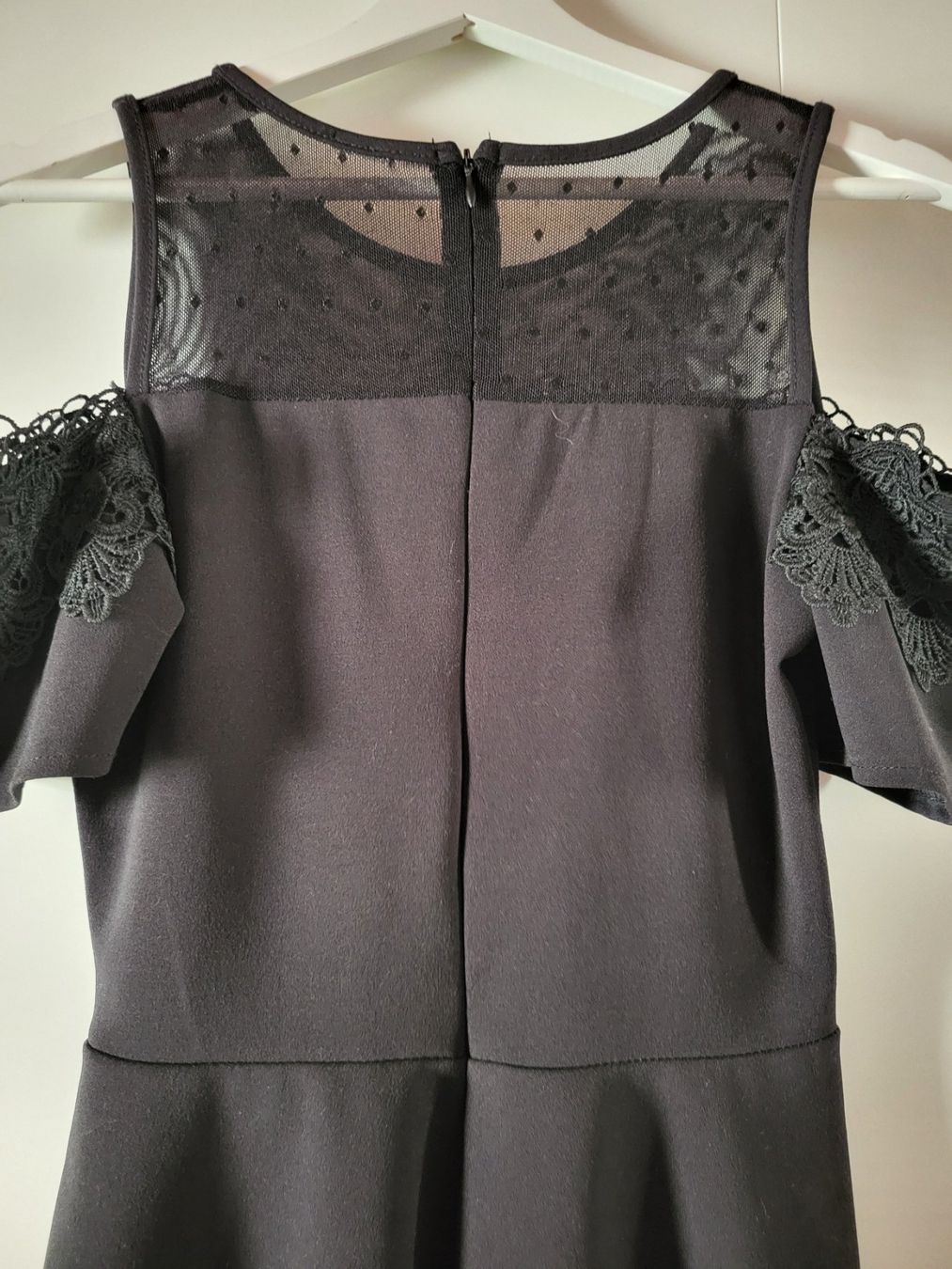 Zebra Vestiti: Schwarzes Kleid mit Spitzendetails Grösse S – Usato da Attinghausen venduto da lau_ys85 2