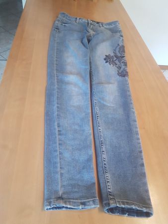 Pantalon jeans taille 34 marque Zebra