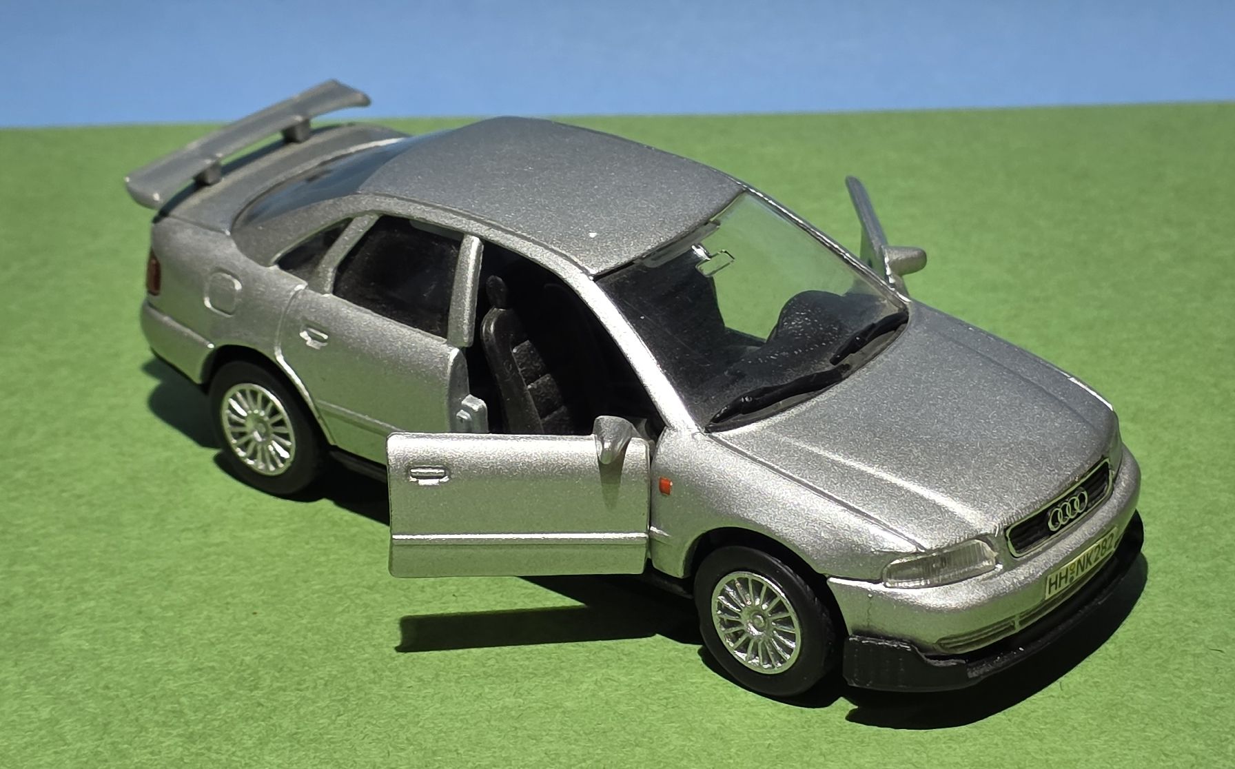 Modellini d'auto: 1:43 Modellautos Audi Citroën – Usato da Burgdorf venduto da MIDICLORIAN 4