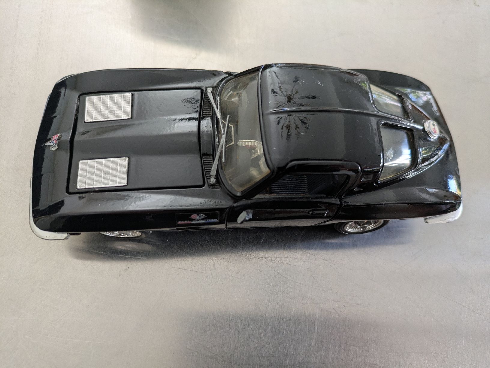 Chevrolet Modellini d'auto: Corvette Stingray 1:24 Modell Sammler Auto schwarz  – Usato da Ermatingen venduto da trendyquitaeten 3
