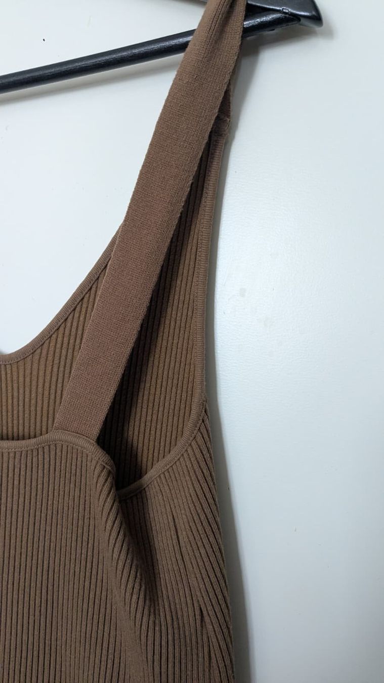 Robes: Midi Kleid Vince – Neuf (Voir description) à Morges par aya_65lb 2