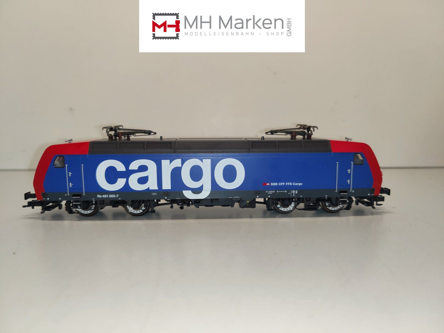 Fleischmann Modellini di ferrovie: Fleischmann 4323 SBB CFF FFS Cargo E-Lok Re 481 DC Analog H0 – Usato da Basel venduto da mhmarken