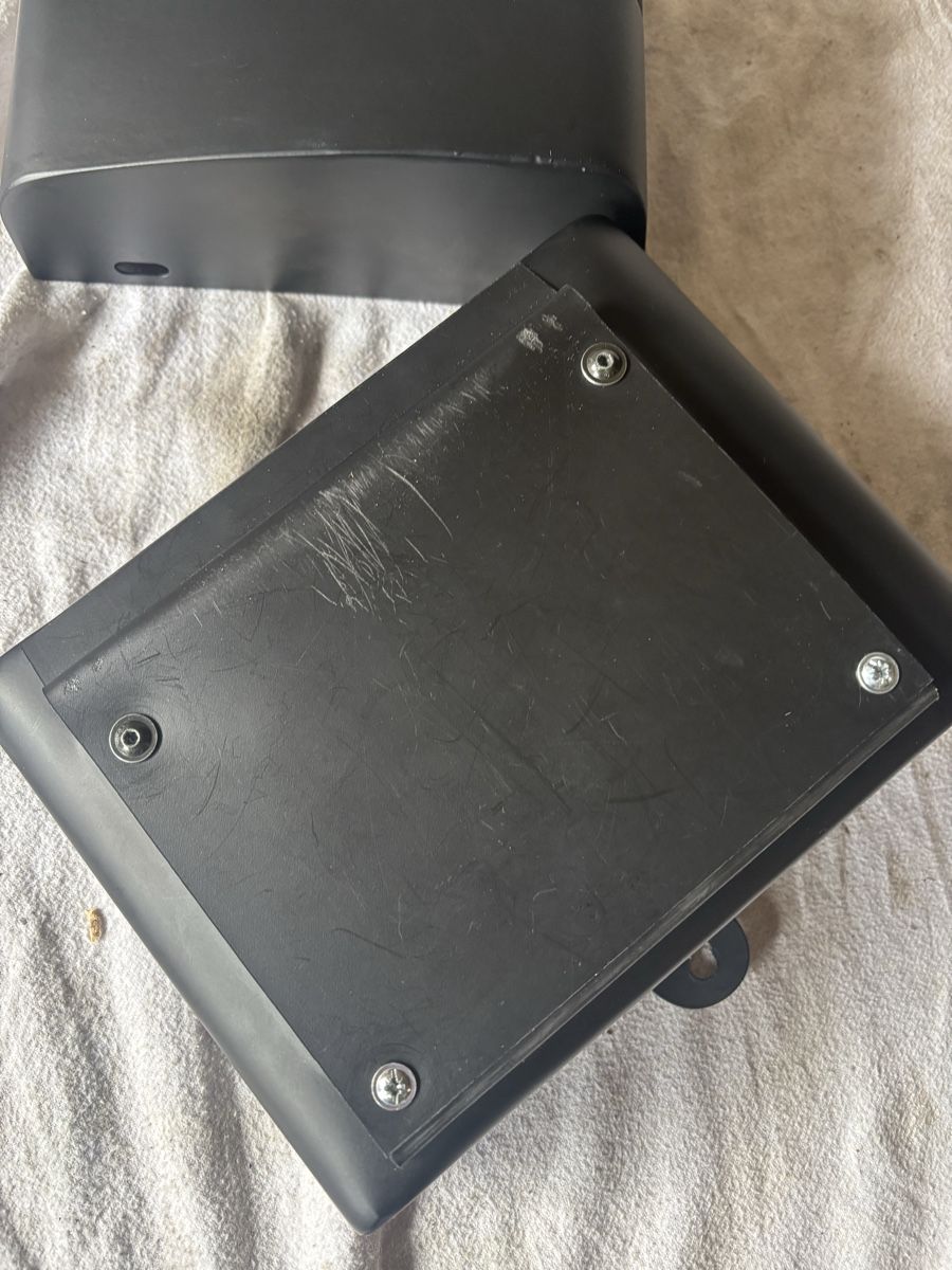 Harley-Davidson Tutti i ricambio per moto: Harley Davidson Batterie und Zündungs Deckel Dyna – Usato da Schötz venduto da Harley35 6