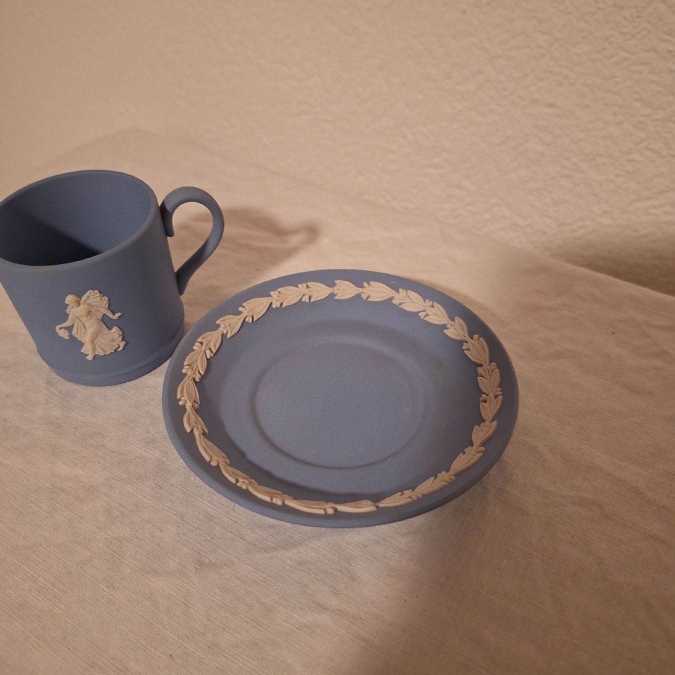 Tazze: Versand möglich. Wedgewood Jasperware, Tasse blauweiss – Usato da Winterthur venduto da Goldpipau 4