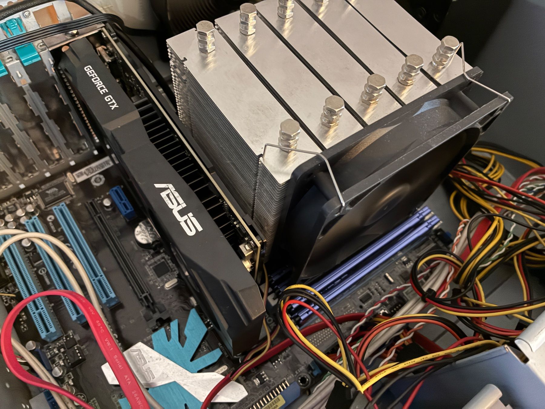 Intel PC: Gut erhaltener PC – Usato da Wolfwil venduto da sch_9jzx 2