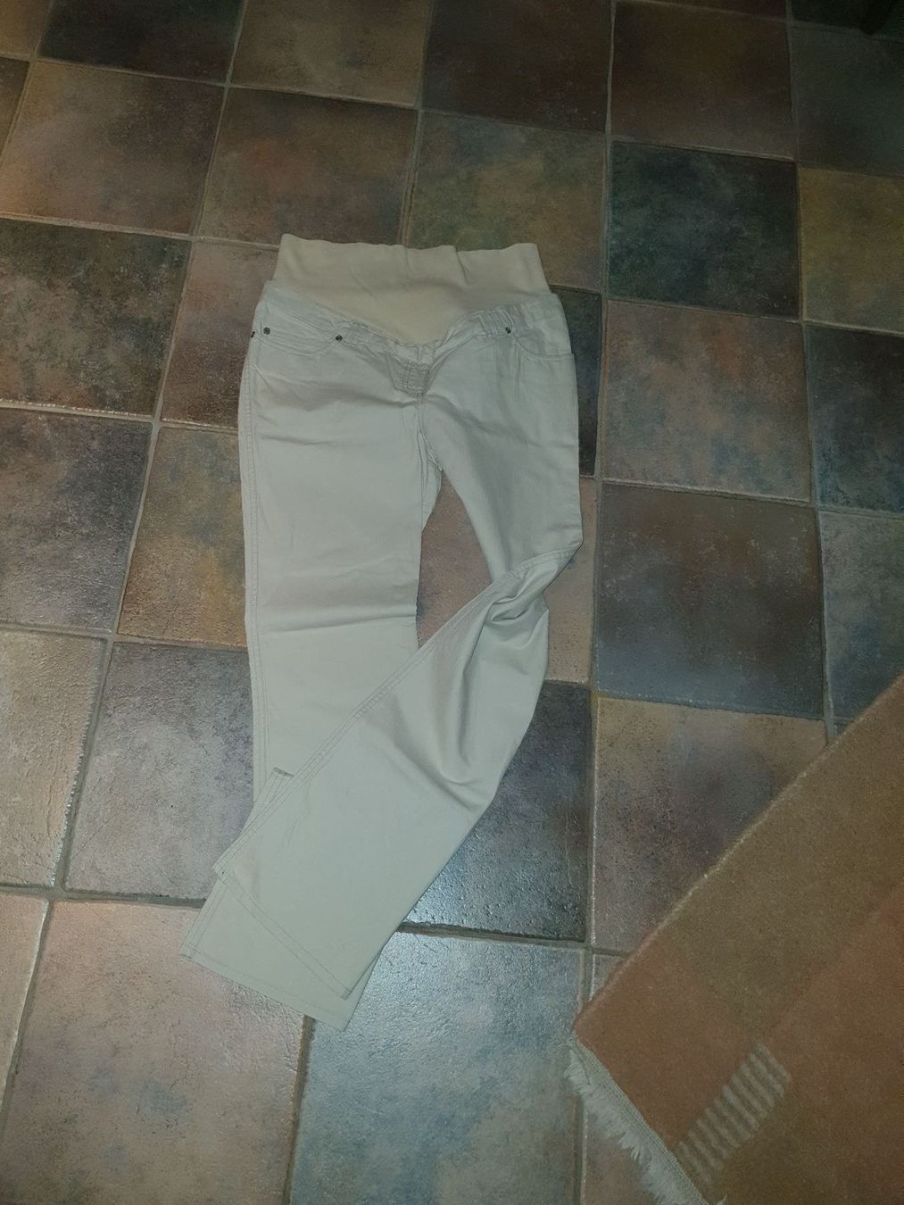Pantaloni: Schwangerschaftshose Umstandshose – Usato da Staffelbach venduto da anit77 2