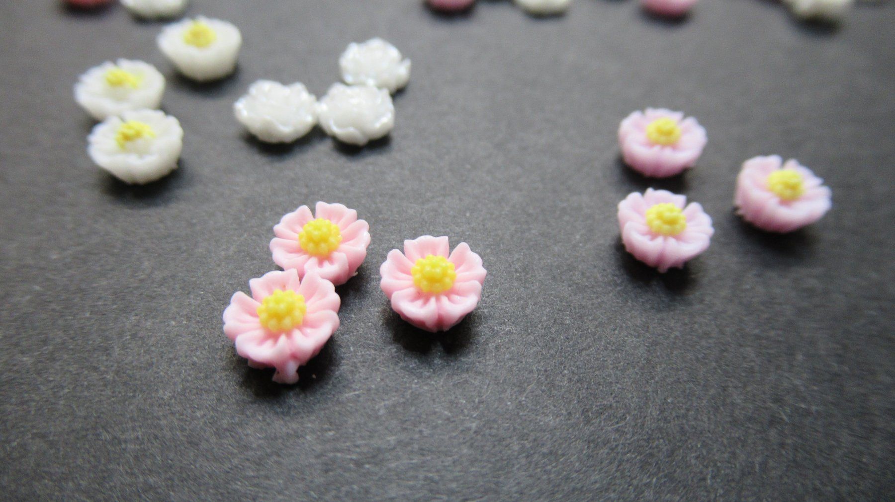 Kit bricolage: Blümchen klein farbig Deko basteln Blume – Nuovo e nell'imballaggio originale da Meisterschwanden venduto da TiSiBu59 1