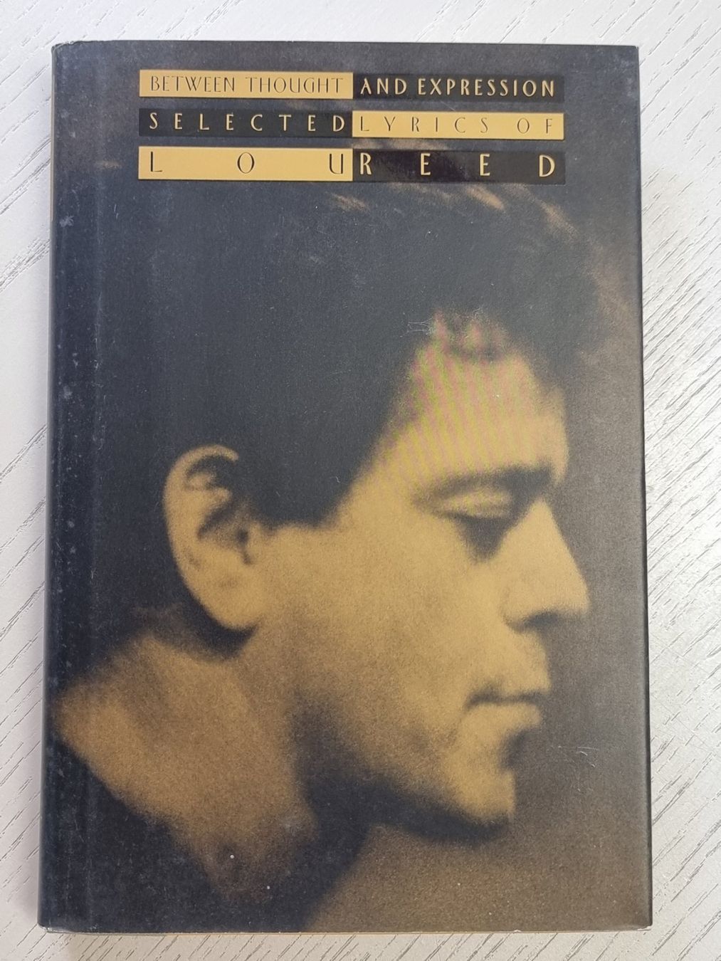 Livres: Lou Reed : Between Thought and Expression Selected Lyrics – D'occasion à Villigen par Tschachtlan