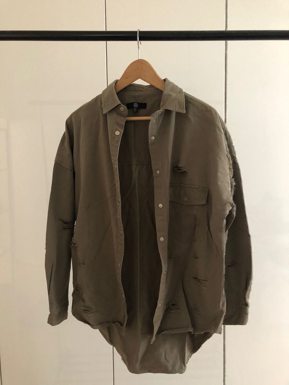 Camicette: Leichte Jacke / Hemd von Missguided – Nuovo (secondo la descrizione) da Grenchen venduto da iagiag 1