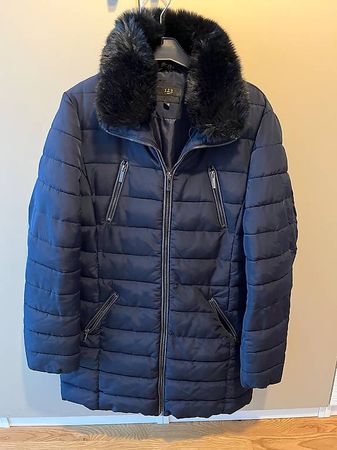 Jolie Veste comme neuve hiver/printemps bleu nuit taille 38 