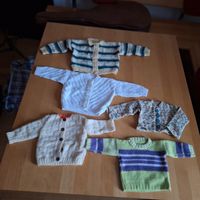 Versand möglich. Baby Strick-Jäggli, oder für grosse Puppen