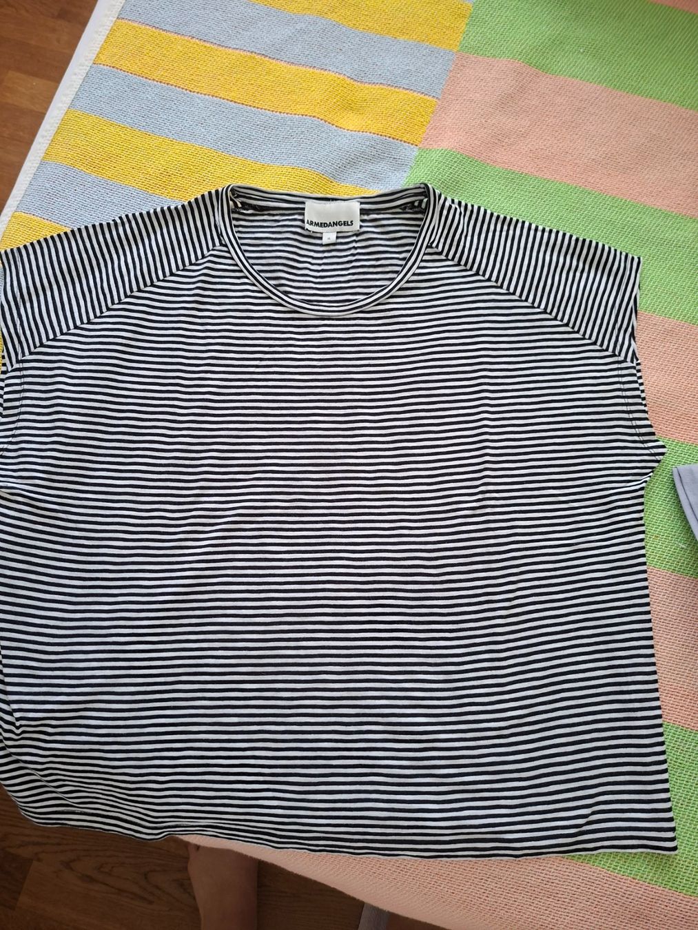 Armedangels T-shirt: T-shirt Armedangel xl – Usato da Biel/Bienne venduto da NinaArnes29