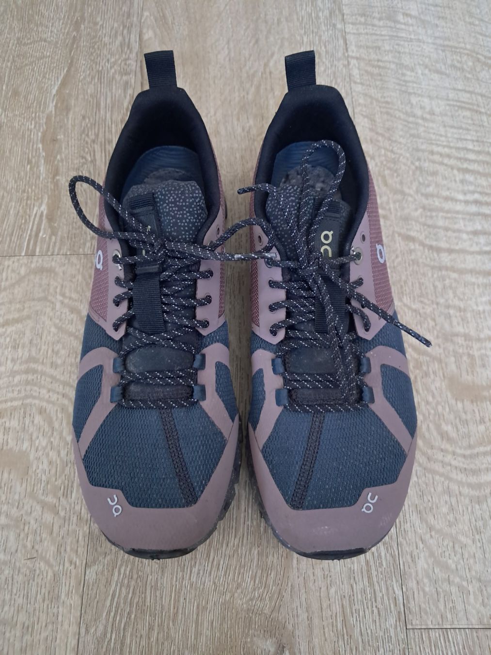 On Scarpe da uomo: ON Cloud Edge Moonlight Laufschuhe Grösse 41 – Usato da Basel venduto da liz_nqr9 1