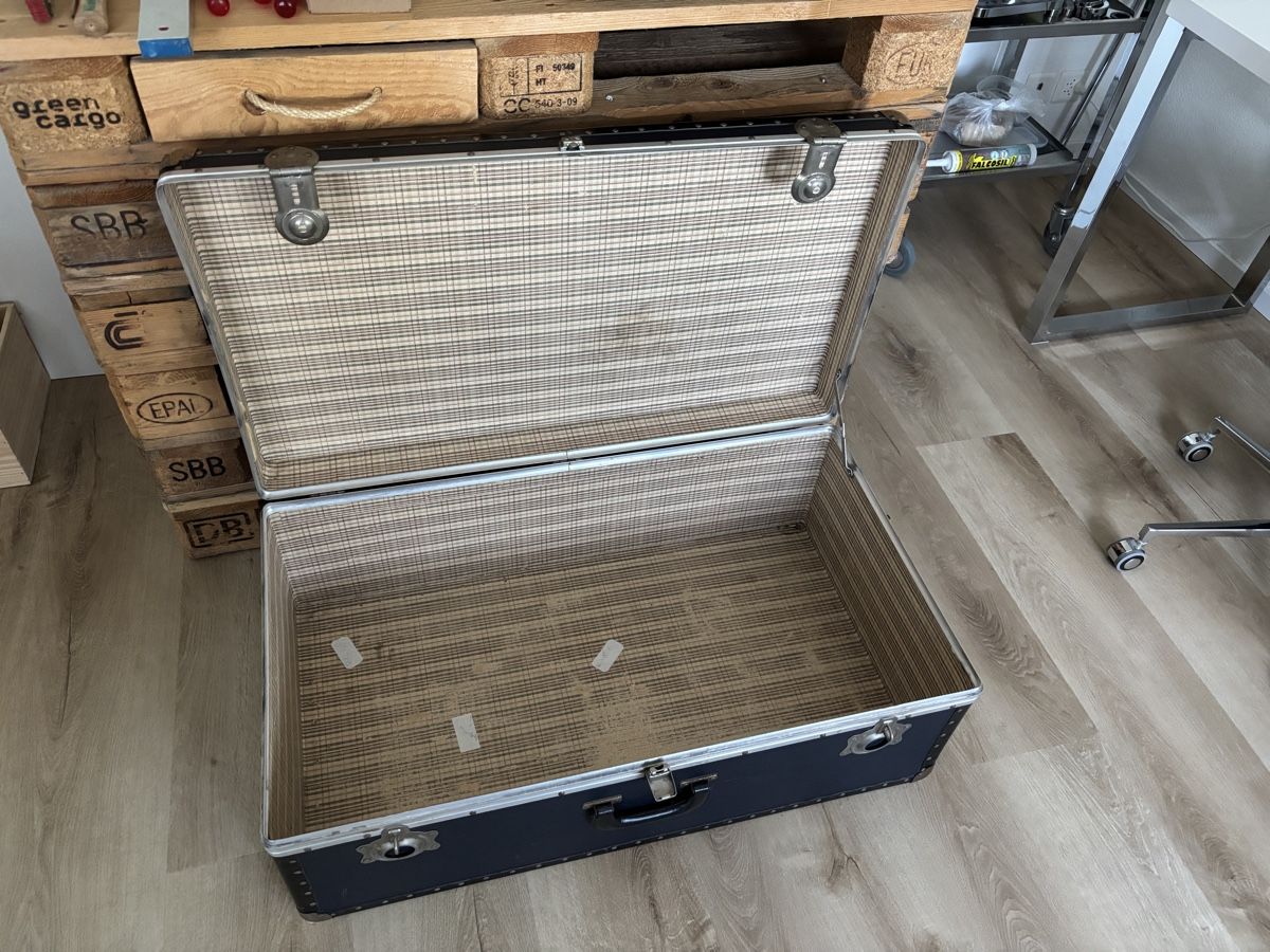 Truhen: Alter Koffer – Gebraucht aus Illnau von Zelgliservice 1