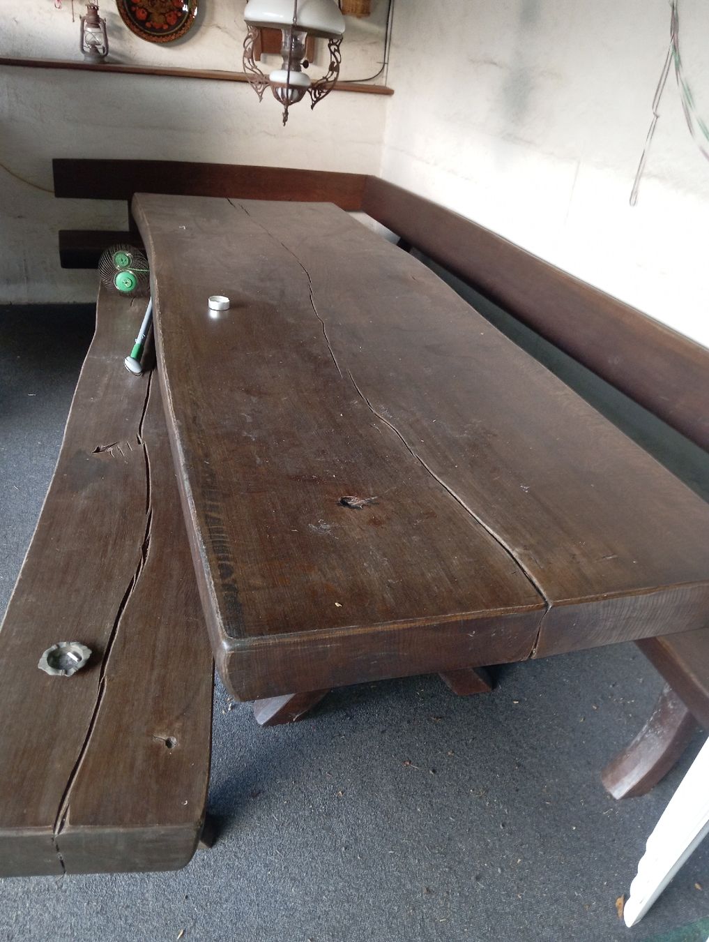 Set de table et chaises: grosser Eichentisch 3m lang inkl Bänke – D'occasion à Belp par Guadalupe84 1