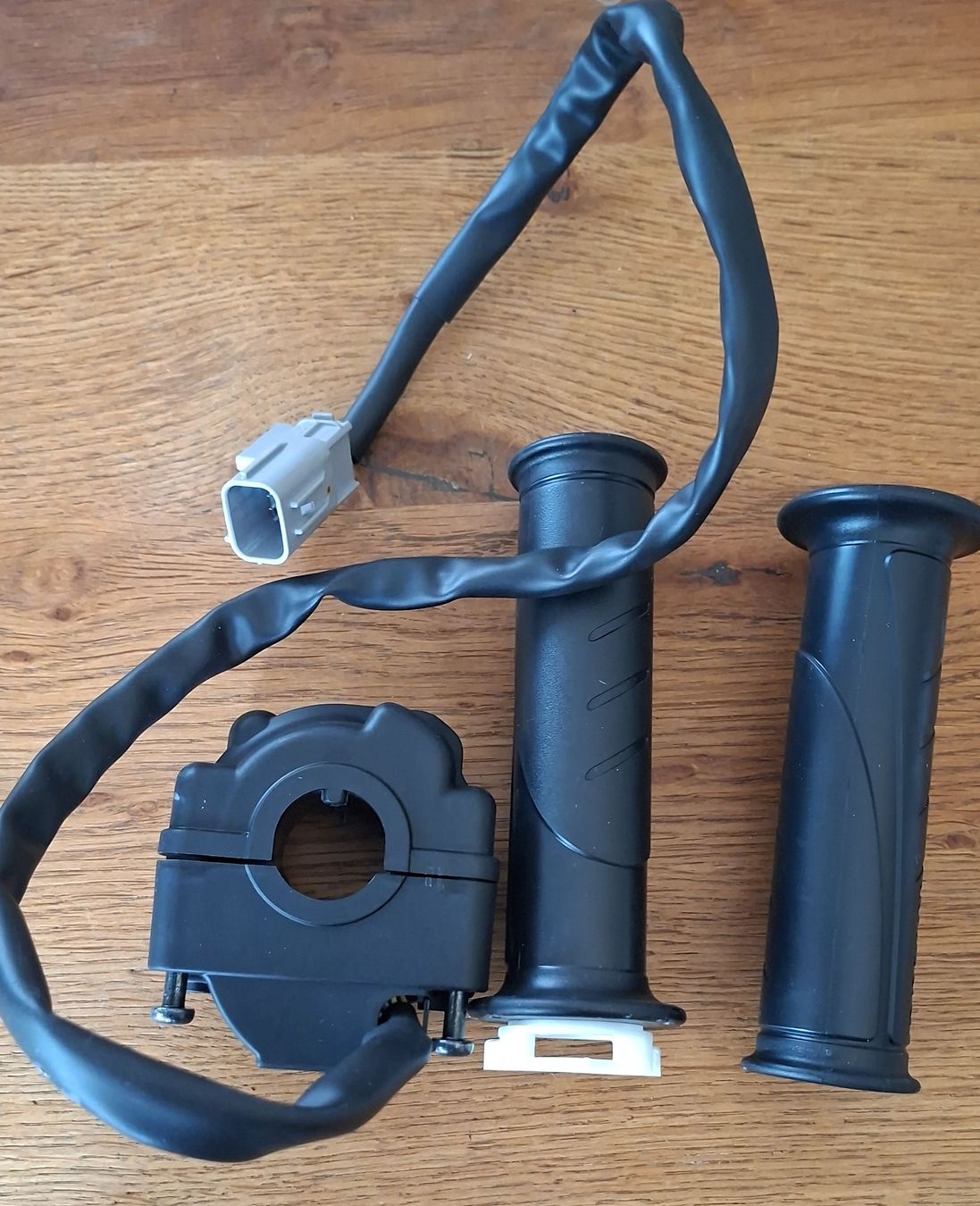 Tutti i ricambio per moto: Ducati Monster 937 Motorrad Griffe neu – Nuovo (secondo la descrizione) da Lyss venduto da Infinia