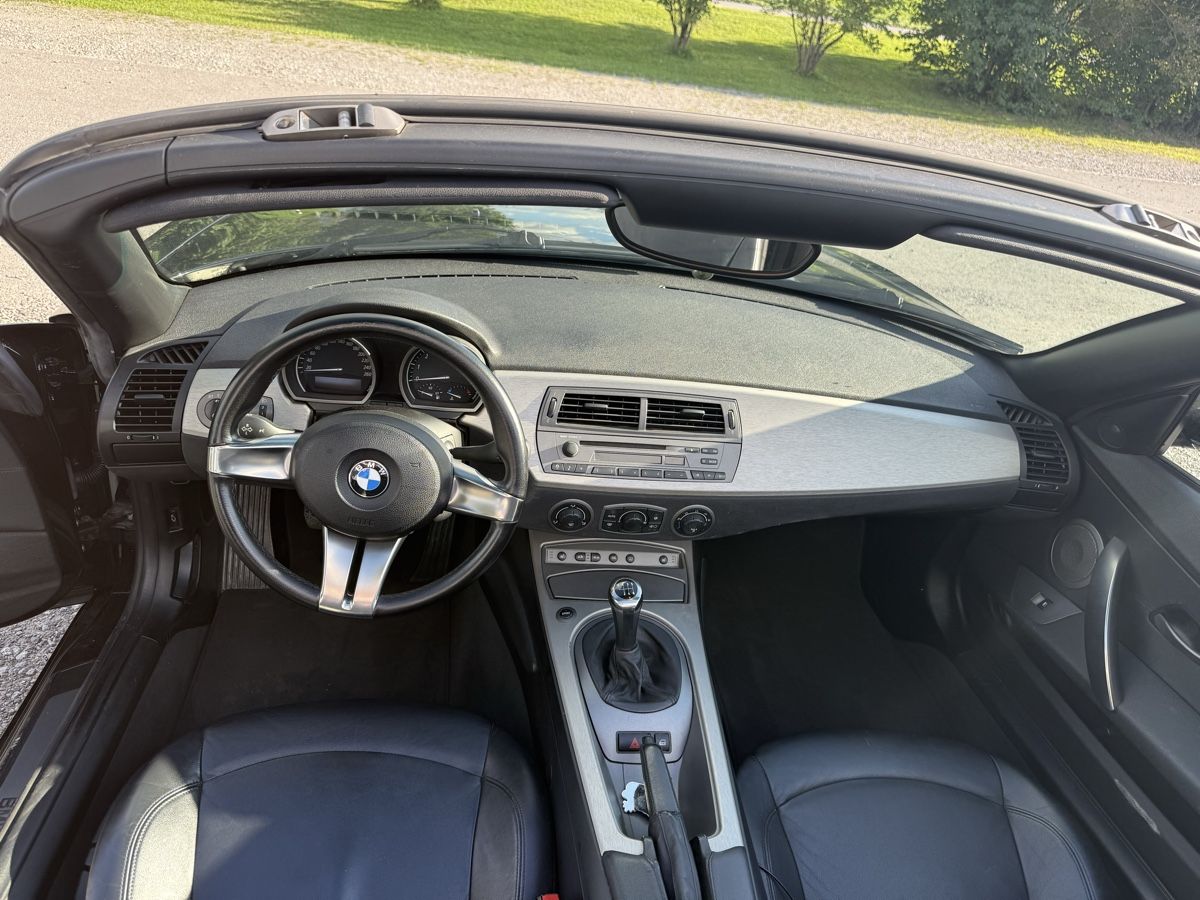 BMW Autos: BMW Z4 3.0 Cabriolet – D'occasion à Gams par neg_jz88 8