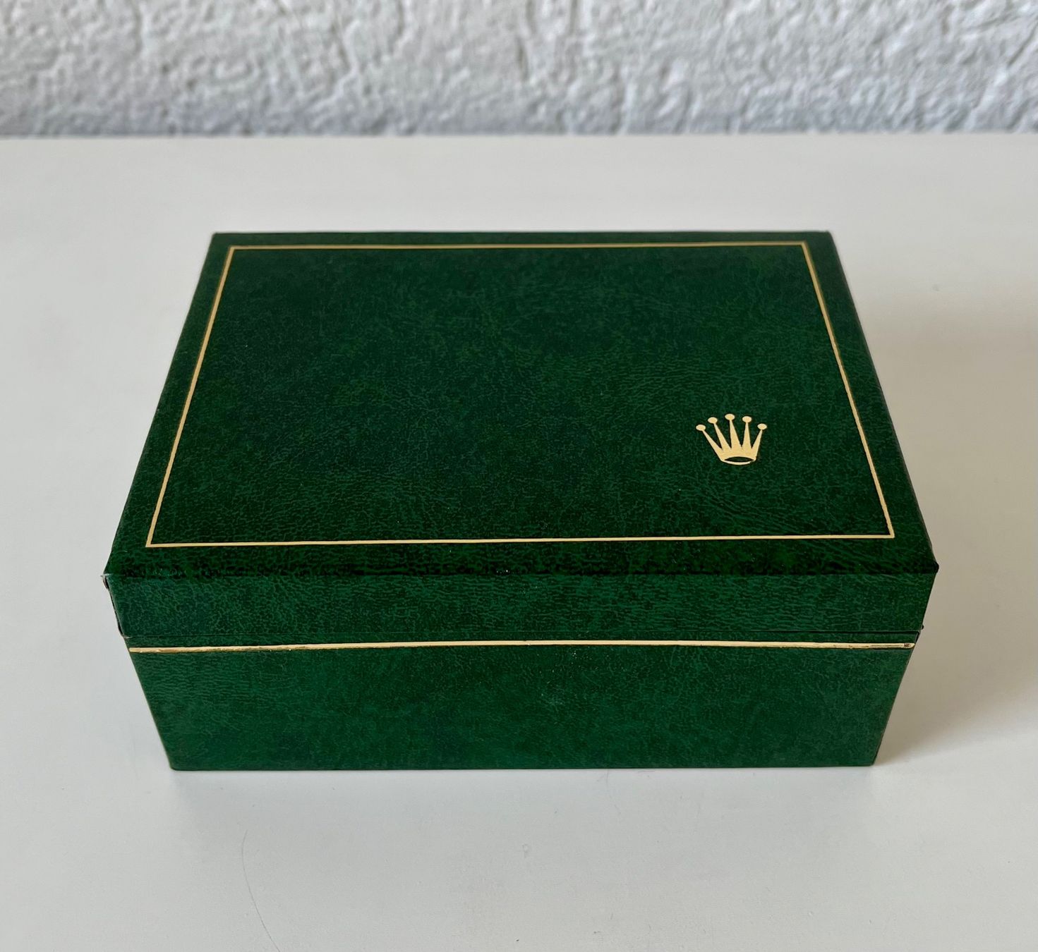 Rolex Boîtes de montres: 👍 Rare boîte Rolex vintage référence 06.00.06 👍 – D'occasion à Genève par Lalili 1