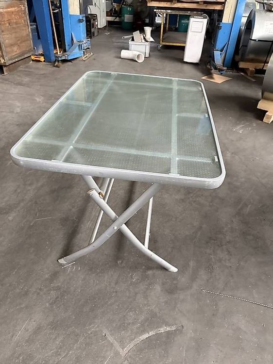 Tavoli: Klappbarer Gartentisch aus Metall – Usato da Bern venduto da Alex_P