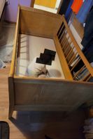 Robustes Kinderbett aus Holz
