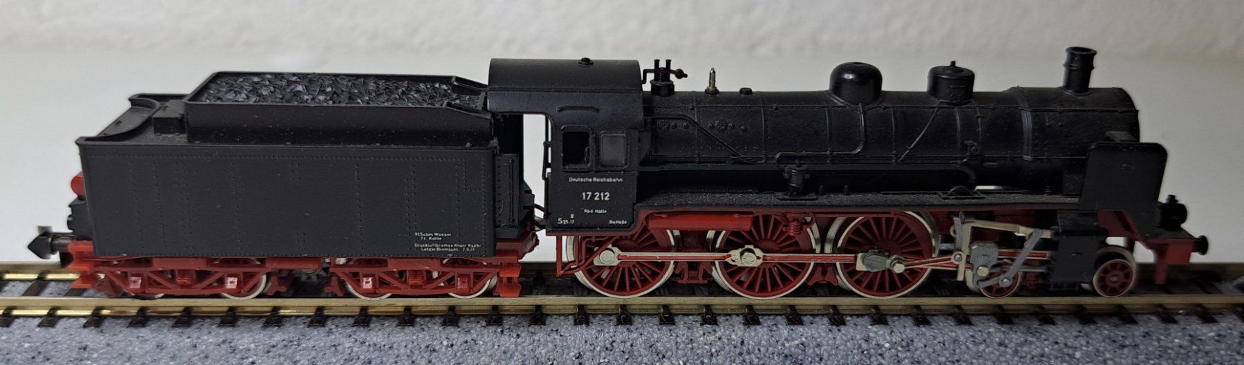 Trix Modellini di ferrovie: BR 17 212 Dampfloki mit Tender Trix Spur N Analog EVP – Usato da Salez venduto da rhb-spur-n 4