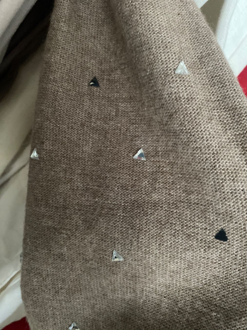 Caroll Maglioni & Felpe: Pull Caroll beige, taille 40, doux et confortable! – Nuovo (secondo la descrizione) da Geneve venduto da pat_p76n 9