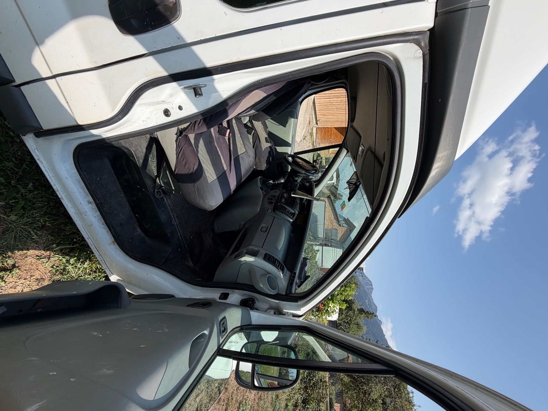 Renault Nutzfahrzeuge: Renault Traffic camper – Gebraucht aus Blumenstein von oli_d626 8