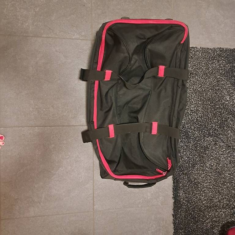 Valigie: ReiseTasche/Koffer  – Usato da Neftenbach venduto da sam_jbb5 2
