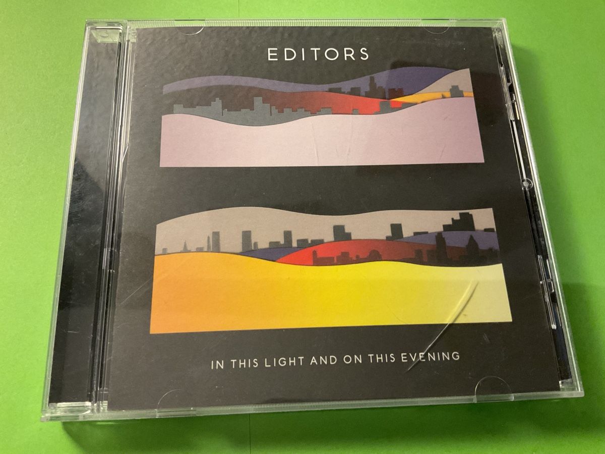 CD: Editors - In This Light And On This Evening CD Album – Usato da Steinach venduto da Quarkie