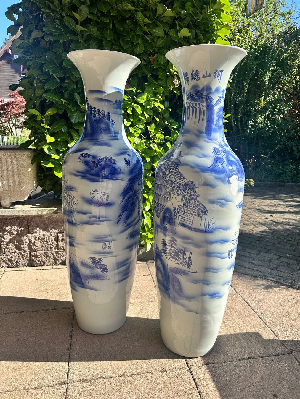 Alle Dekorationen: Tall Blue & White Vases Pair - Summer Decor – Gebraucht aus Niederlenz von bul_m9x7 5