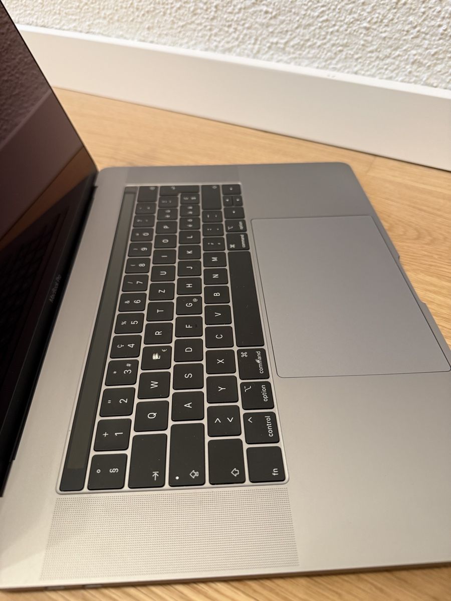 Apple Notebook: Apple MacBook Pro 15 – 2019 – Usato da Oberkirch LU venduto da rap_svs8 4