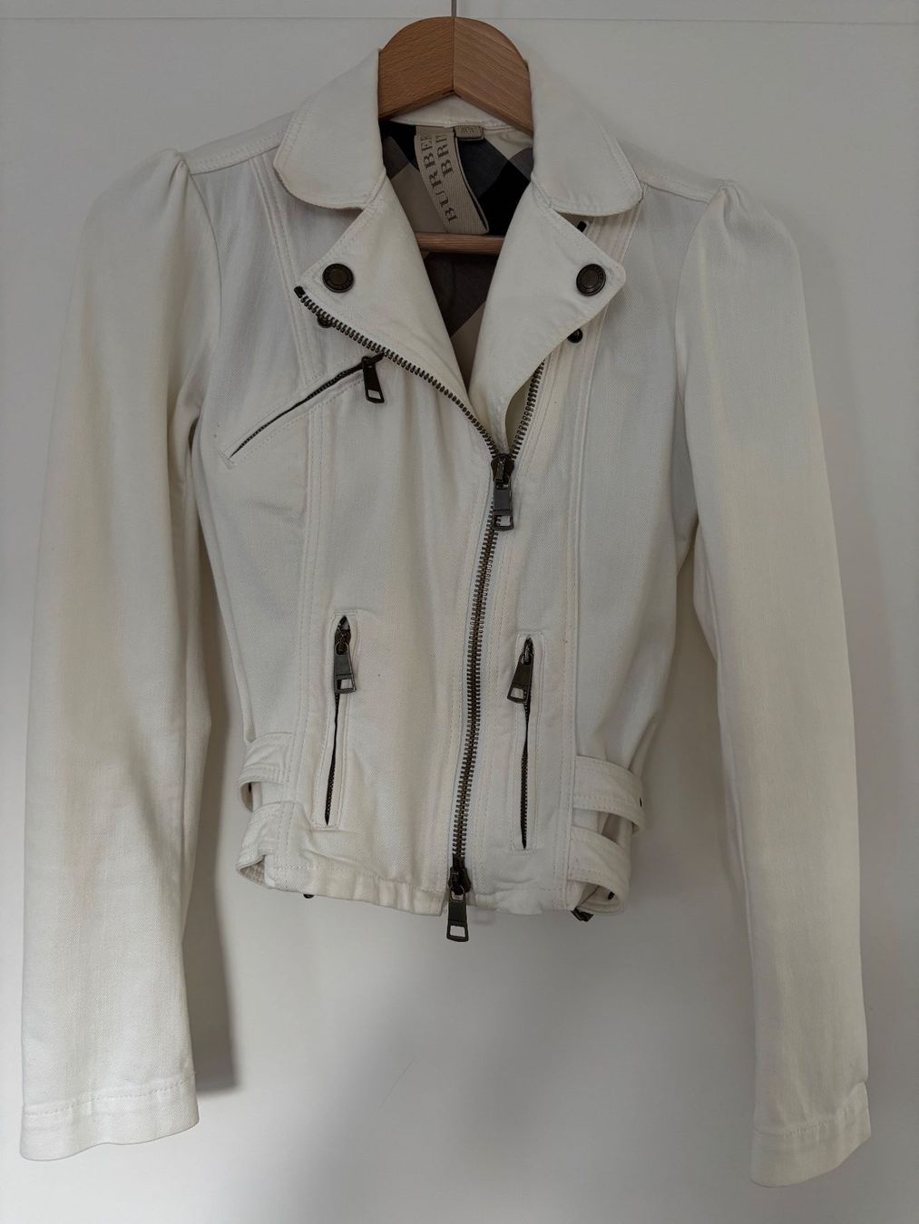 Burberry Jacken: BURBERRY  eelastische Bikerjacke 34, hellblau – Gebraucht aus Herrliberg von mayfi
