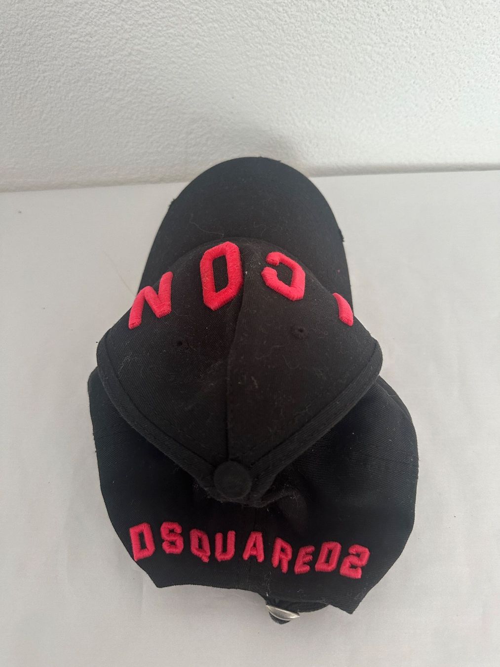 Dsquared2 Copricapi, berretti & cappellini: DSQUARED2 ICON Cap (Schwarz/Pink) – Nuovo (secondo la descrizione) da Adliswil venduto da shady2207 3