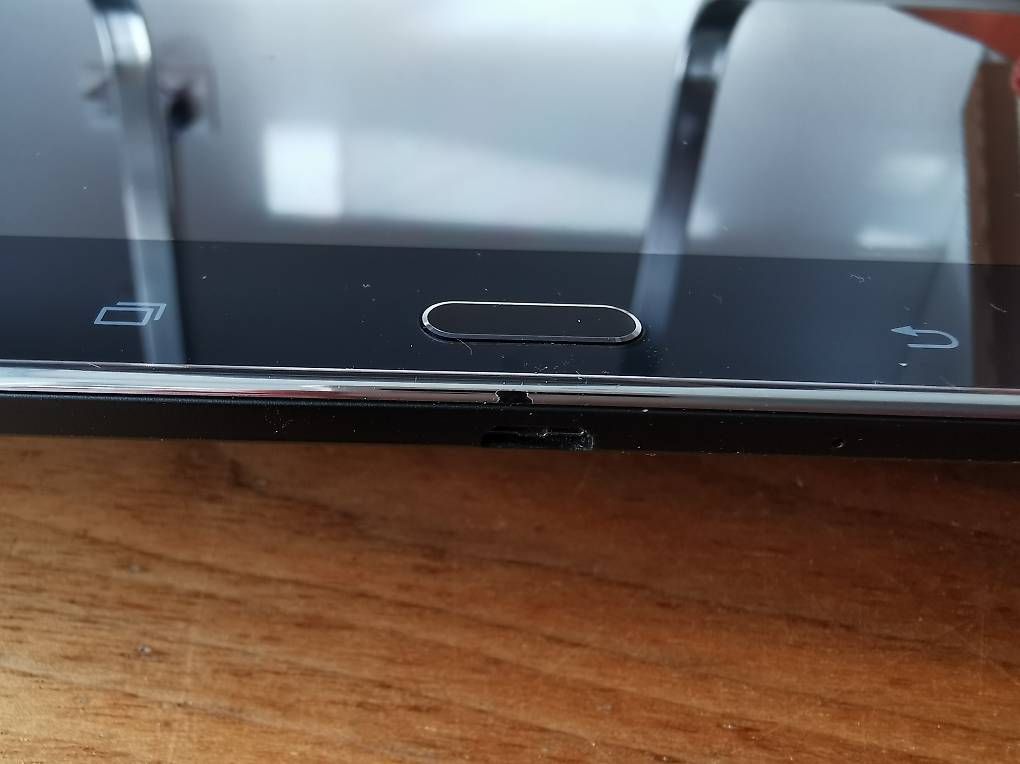 Samsung Tablet PC: Galaxy 4 Samsung Tablet 10.1 Wlan 16GB – Usato da Gempen venduto da nzuri 3