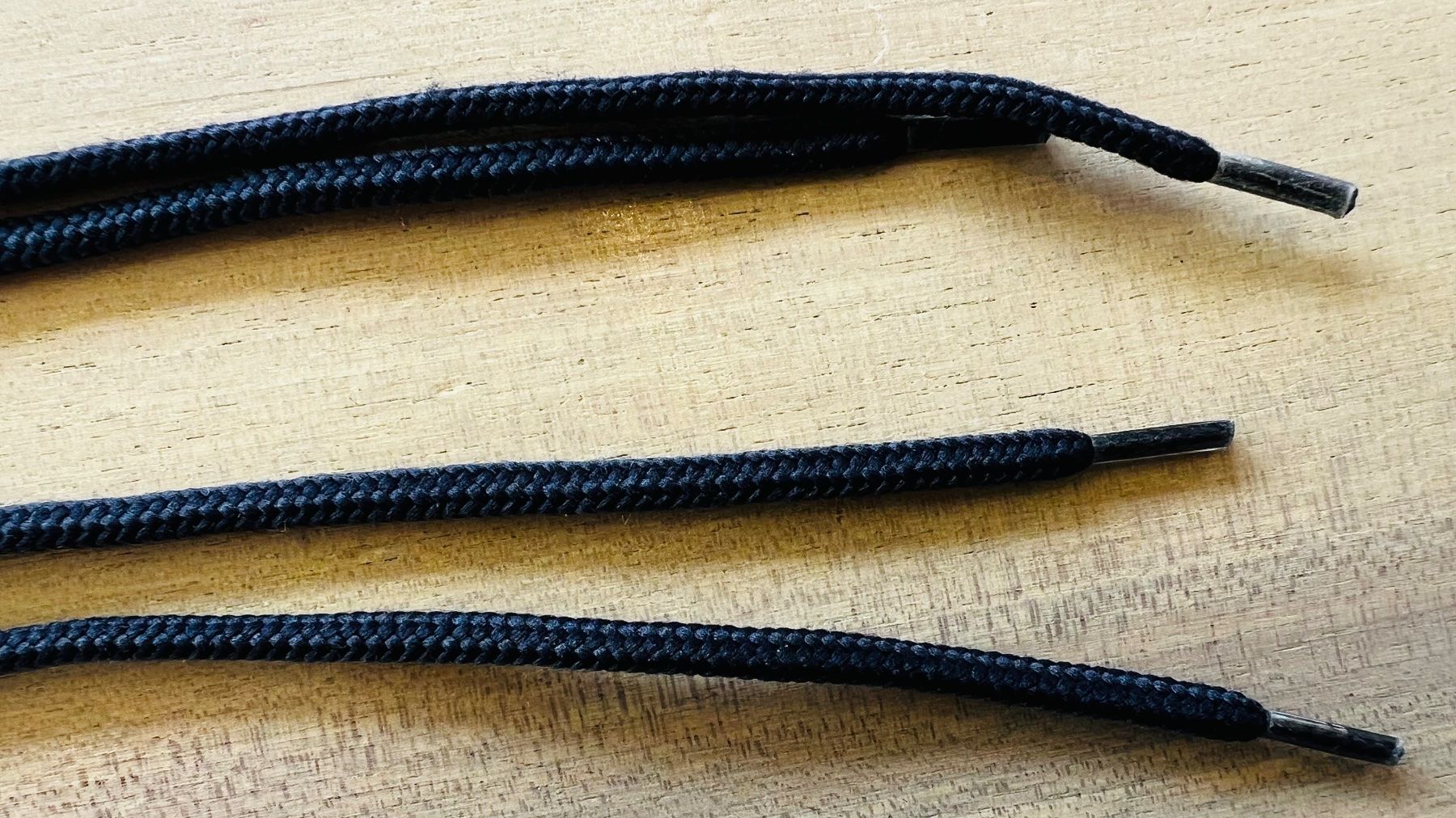 Scarpe da uomo: Schnürsenkel schwarz – Usato da Endingen venduto da chocosweet 1