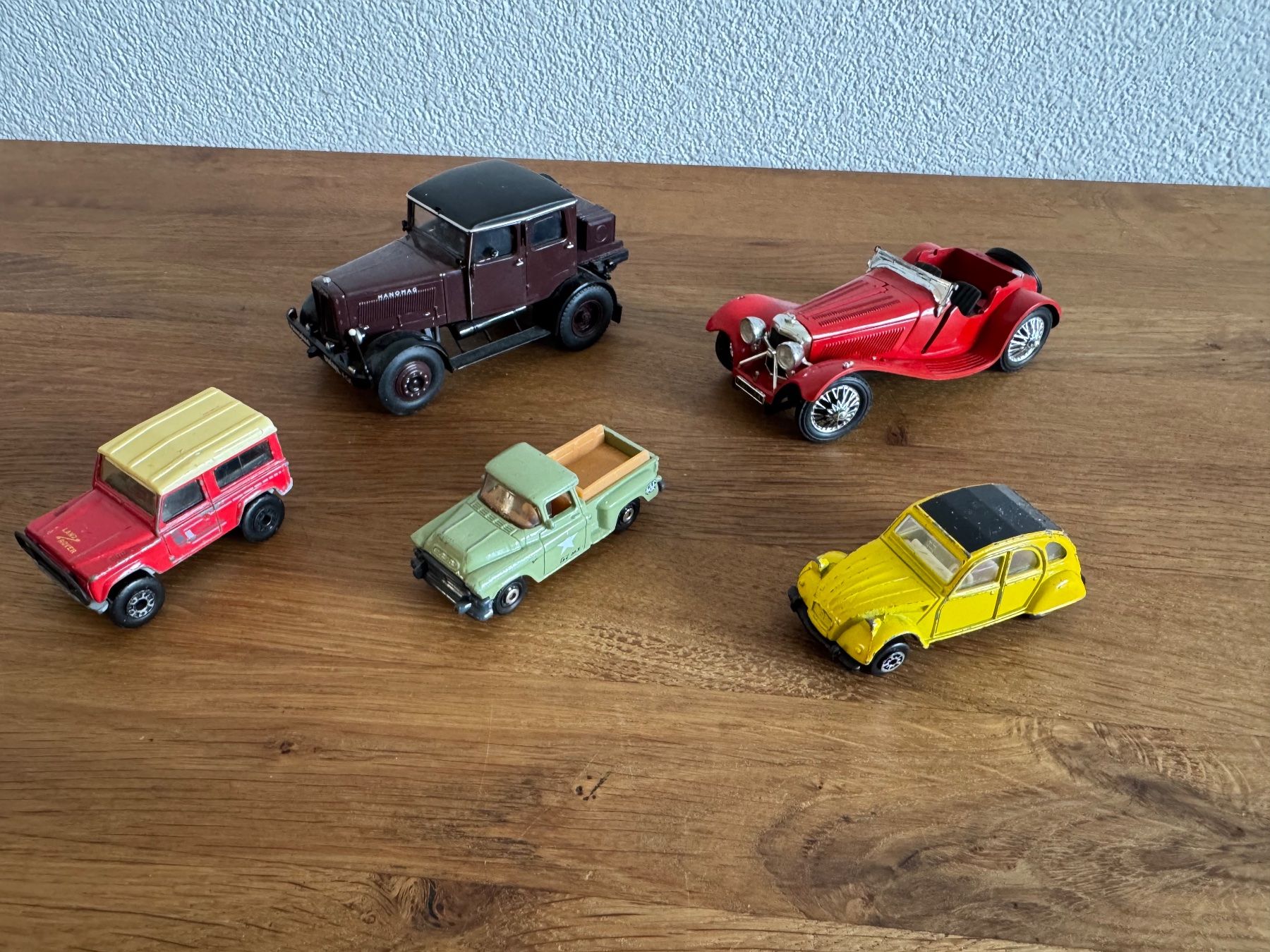 Modellini d'auto: 5 x Modellautos – Usato da Frauenfeld venduto da dilili