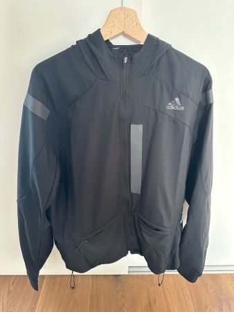 Leichte Jacke von Adidas schwarz Gr. L