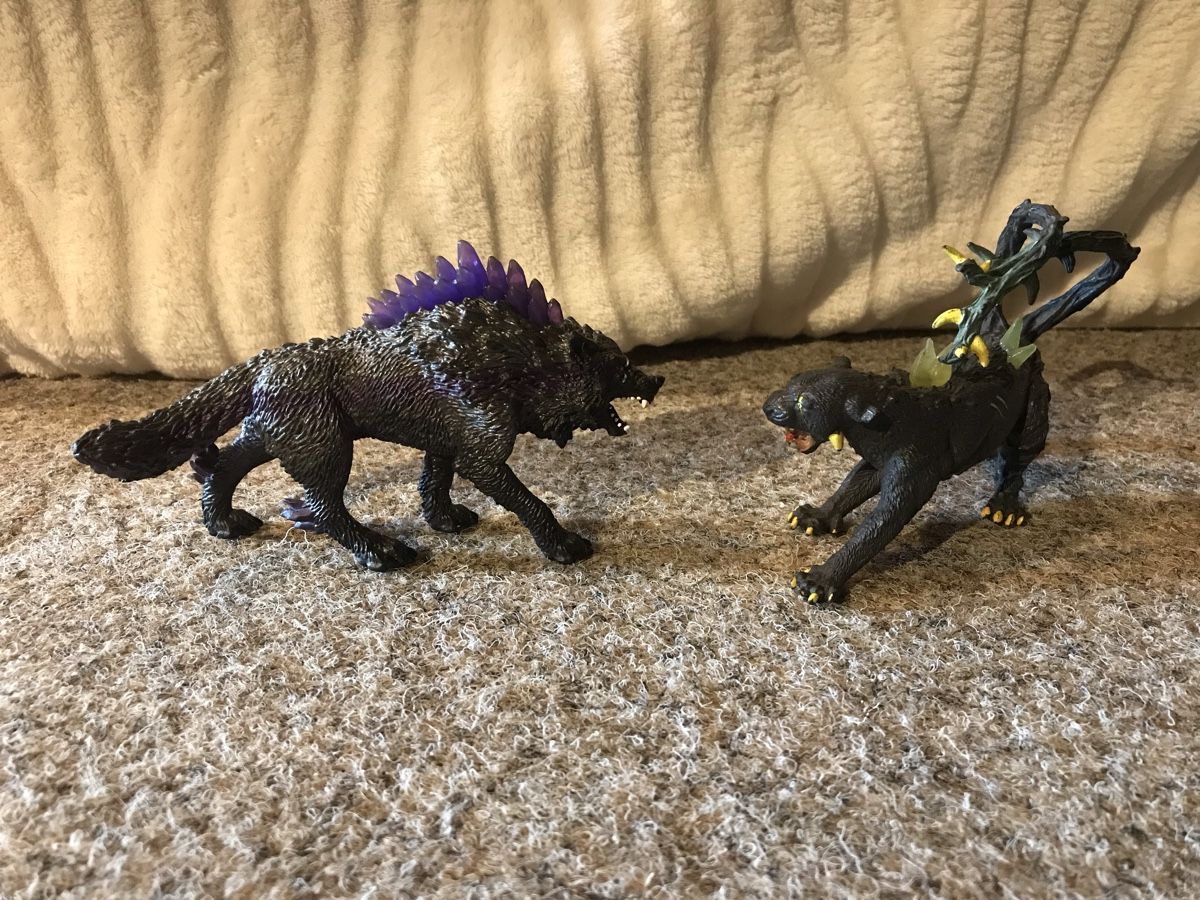 Schleich Figuren: Eldrador Schattenpanther und Schattenwolf – Gebraucht aus Hemmental von dwa_5ghn