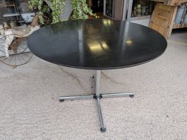 USM Kitos Tisch