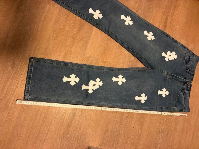 Chrome Hearts Jeans: Chrome Hearts Jeans – Nuovo (secondo la descrizione) da Glattbrugg venduto da mah_57c7 5