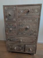 Kommode aus Mangoholz von Cachet mit 7 Schubladen