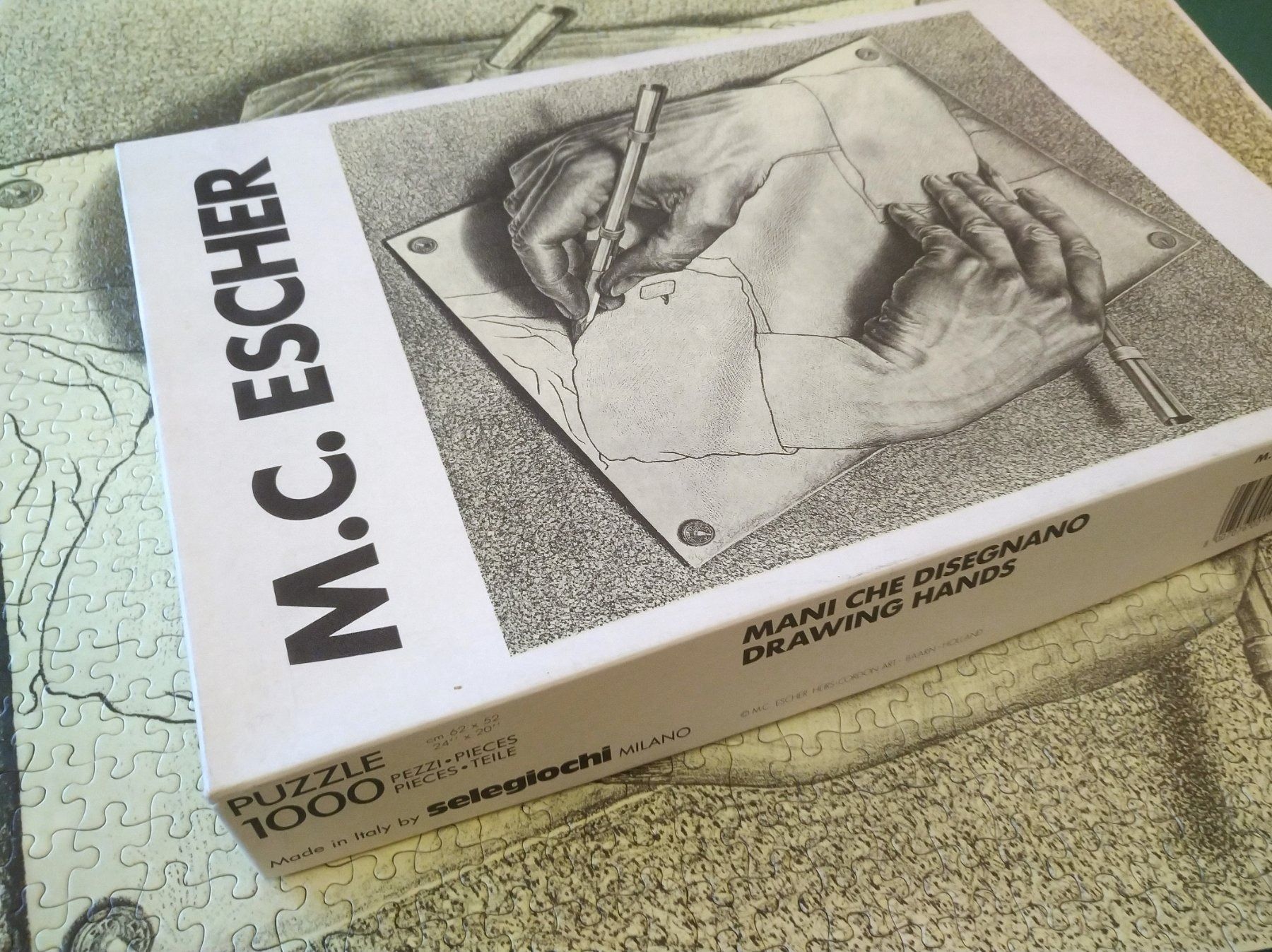 Puzzles: Puzzle 1000 Teile, M.C. Escher, Drawing Hands – Gebraucht aus Zürich von