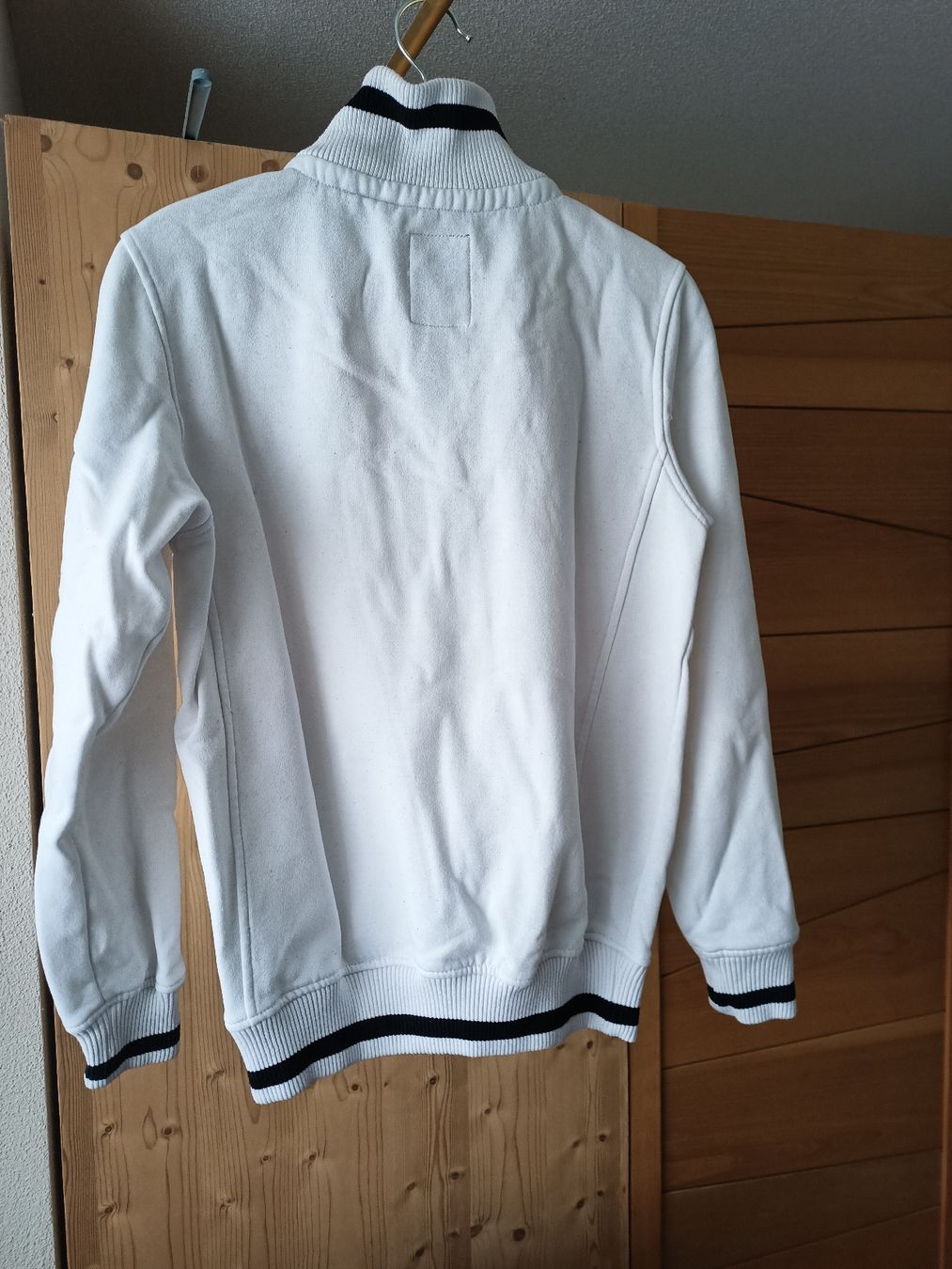 Giacche: Pullover Jacke Grösse S von SMOG – Usato da Huttwil venduto da dinu1984 1