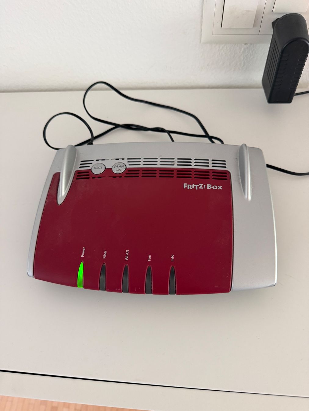 Fritz Modem & Router: FRITZBox 5490 Router mit Netzteil – Usato da Zürich venduto da Chakra
