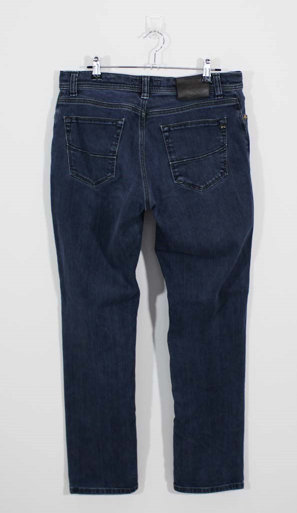 Brax Jeans: BRAX Jeans Cadiz W33/L32 – Gebraucht aus Belp von caramel-secondhand 2