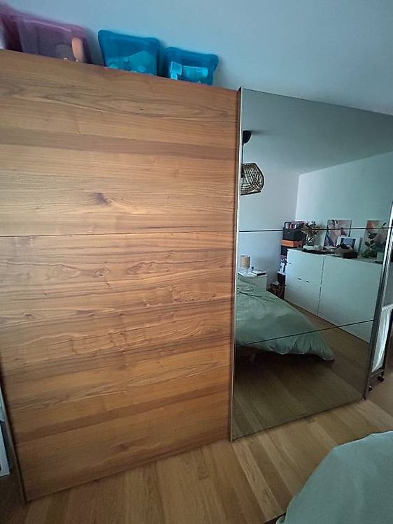 Grosser Kleiderschrank 240 × 220 cm (Gebraucht) in Schlieren für CHF 550 – nur Abholung auf Ricardo kaufen